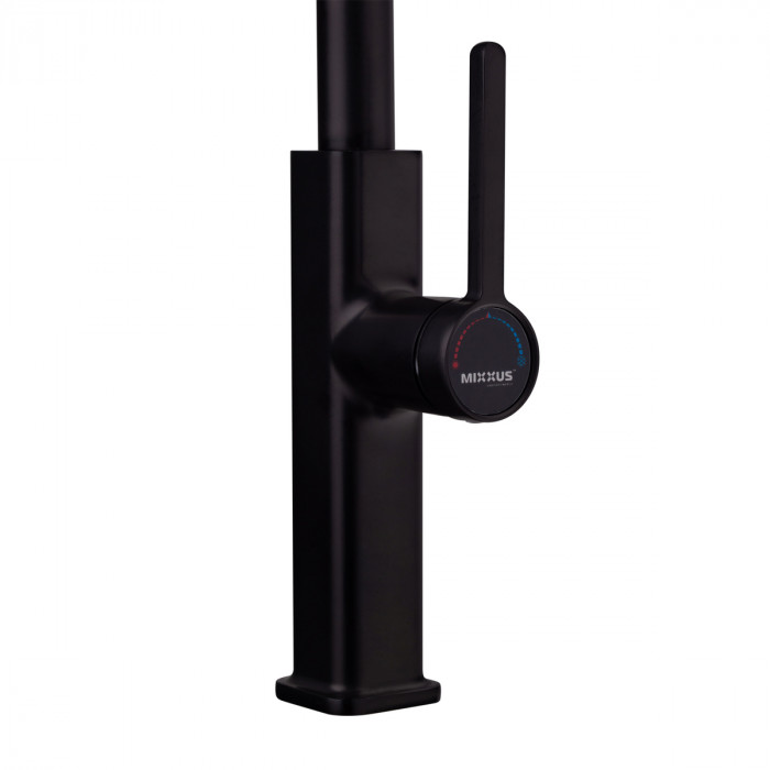 Змішувач для кухні з висувним виливом Mixxus Premium HAMMER 014 BLACK (MI6954)