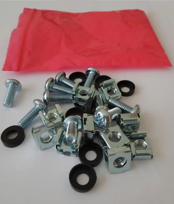 Комплект кріплення до шаф серверних ШС