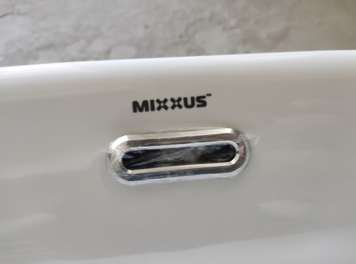 Раковина врізна на стільницю Mixxus Premium STYLE-1601 590х420х180mm з переливом (MP6570)