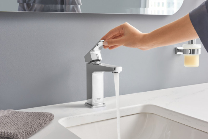 Дозатор рідкого мила Grohe Essentials Cube New (40756001)
