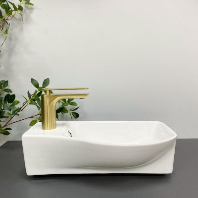 Умивальник (раковина) VBI FERMO R WHITE підвісний