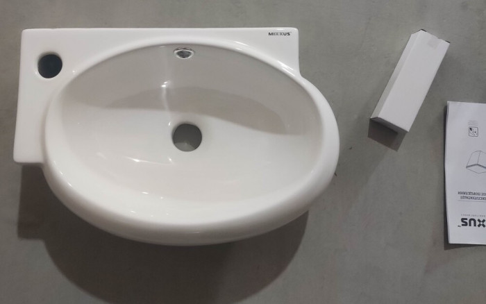 Раковина підвісна Mixxus Premium DIVERSE-1201-R 400х215х140mm з отвором під змішувач та переливом (MP6506)