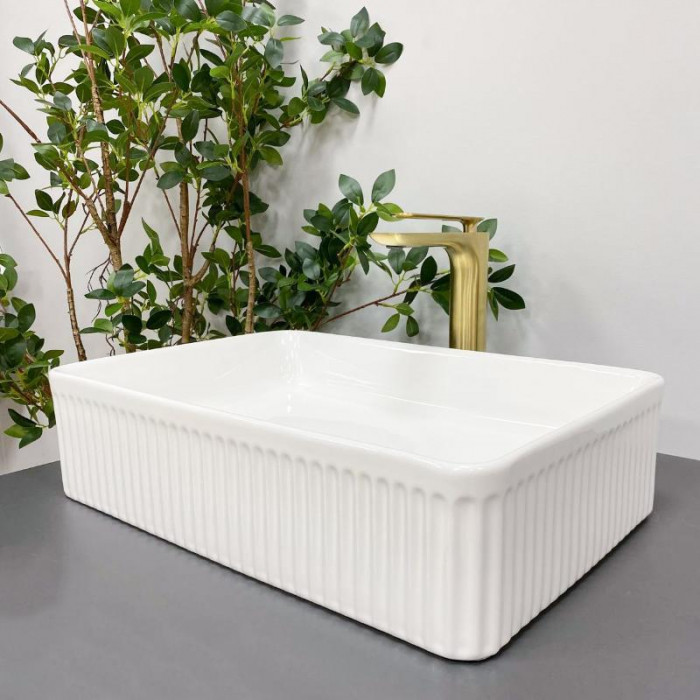 Умивальник (раковина) VBI BRESCIA WHITE накладний