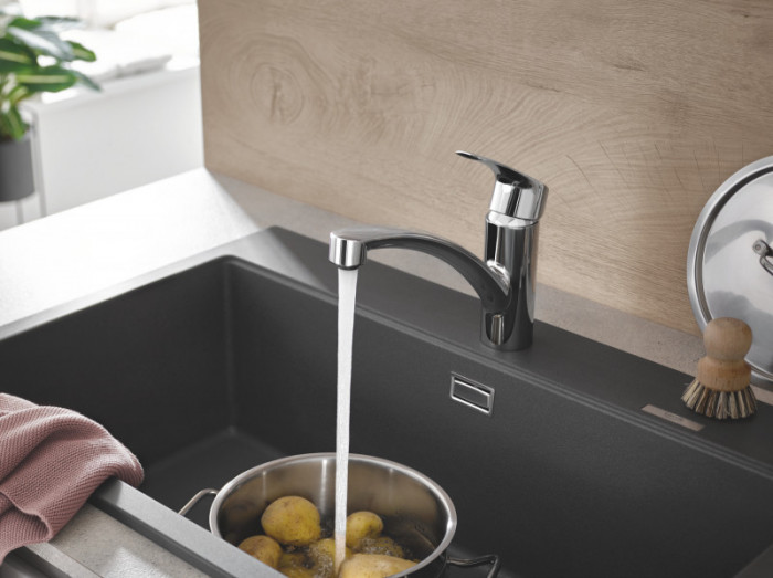 Змішувач для кухні Grohe Eurosmart New (33281003)