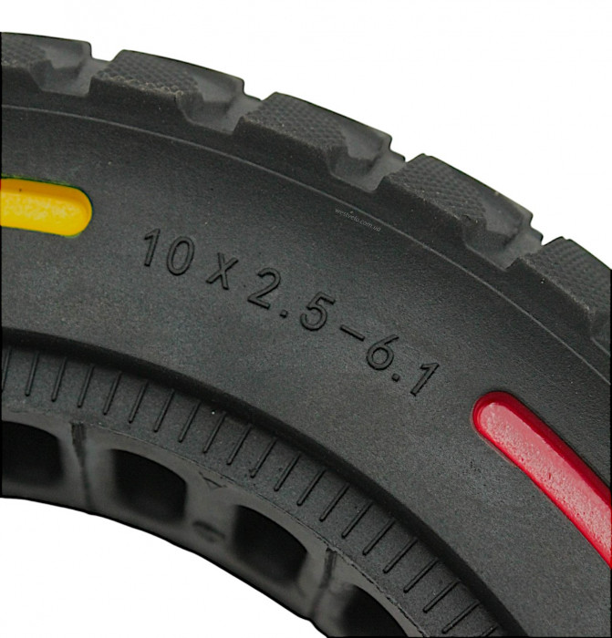 ПОКРИШКА 10-2.5×6.1 CITYNEYE (Ø155 - 36ММ) ЛИТА (ПЕРФОРОВАНА) БЕЗКАМЕРКА ДЛЯ ЕЛЕКТРОСАМОКАТА З КОЛЬОРОВИМИ ПОЛОСАМИ (192)