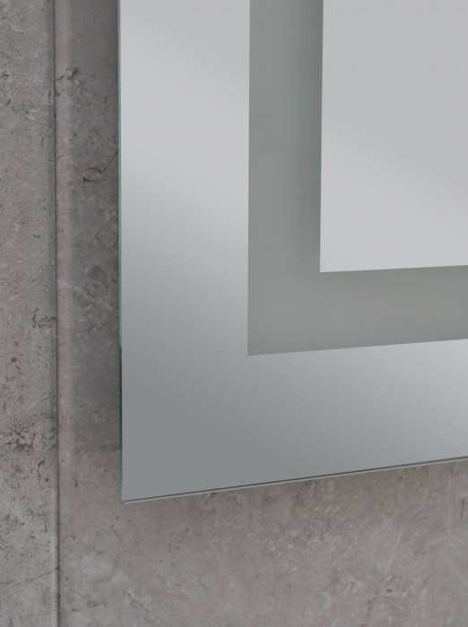 Дзеркало Mixxus HARD MR06-50x80-CASE з Led Touch, Anti-fog, димером, регулятором яскравості, годинником (MI6657)