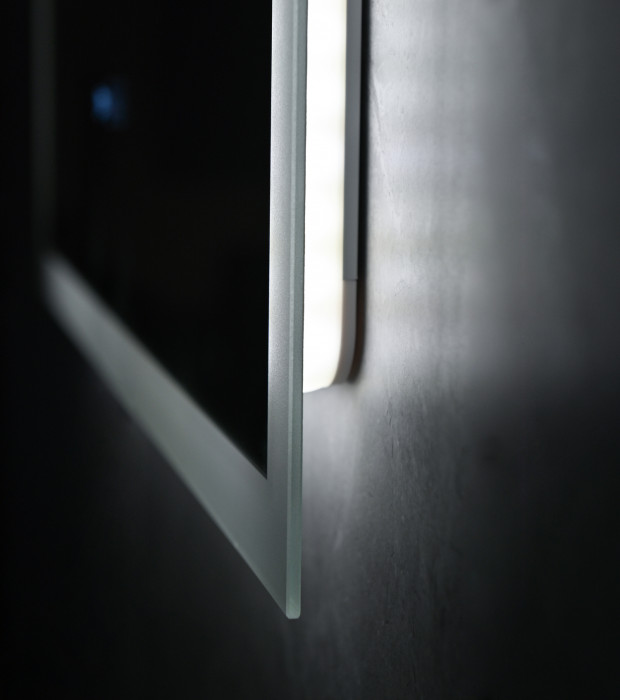 Дзеркало Mixxus FLAT MR04-80x60 з Led Touch, Anti-fog, димером, регулятором яскравості, годинником