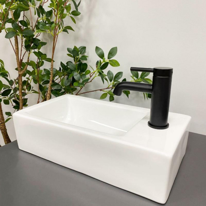 Умывальник (раковина) VBI LECCE L WHITE накладной подвесной