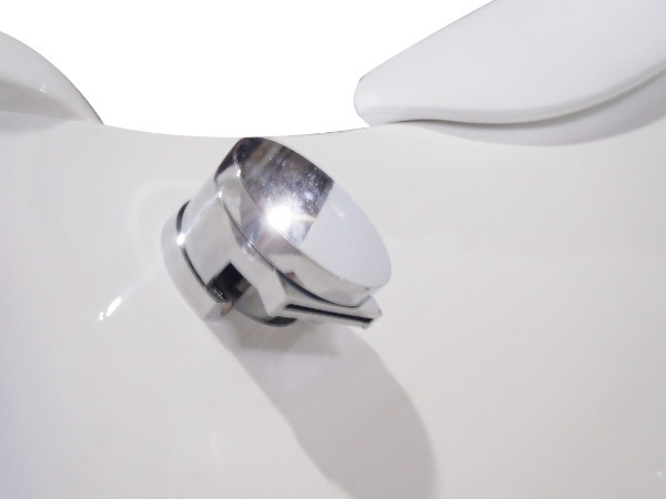 Ванна акрилова кутова кутова з гідромасажем 150х150, біла 12-88-103