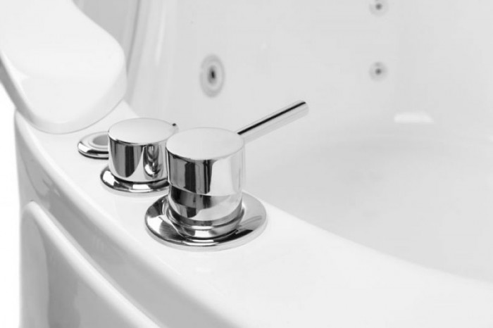 Ванна акрилова кутова кутова з гідромасажем 150х150, біла 12-88-103