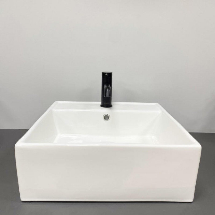 Умивальник (раковина) VBI TERAMO WHITE накладний